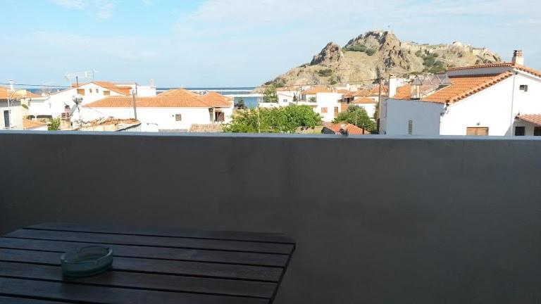 Kostas Studios Apartments - Ενοικιαζόμενα Δωμάτια Με Κουζινάκι Myrina Luaran gambar
