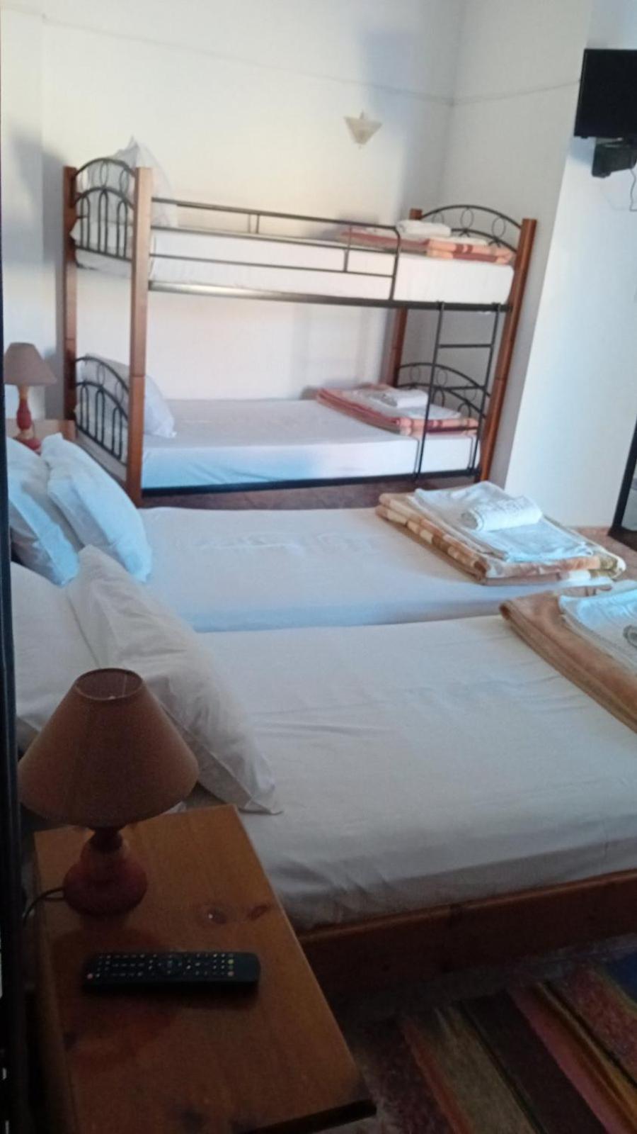 Kostas Studios Apartments - Ενοικιαζόμενα Δωμάτια Με Κουζινάκι Myrina Luaran gambar