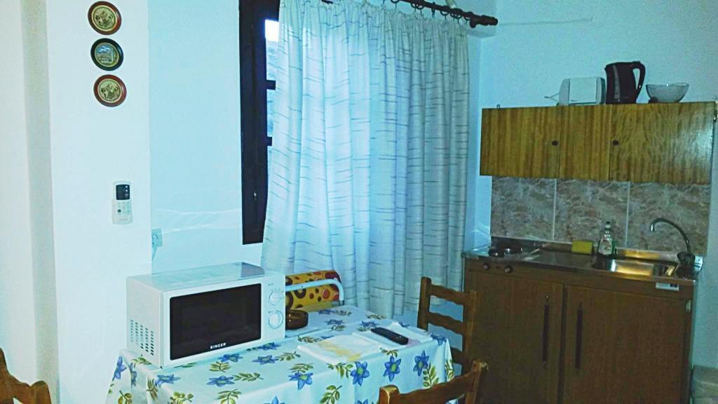 Kostas Studios Apartments - Ενοικιαζόμενα Δωμάτια Με Κουζινάκι Myrina Luaran gambar